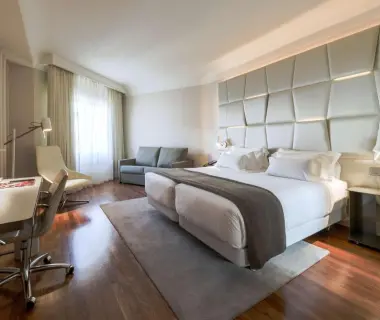NH Collection Madrid Colón