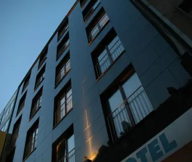Schiller 5 Hotel