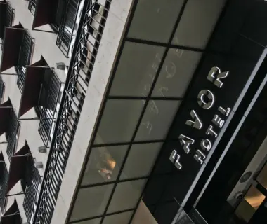 Hotel Favor