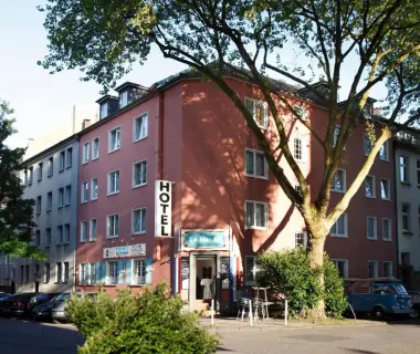 Stadt-gut-Hotel Rheinischer Hof