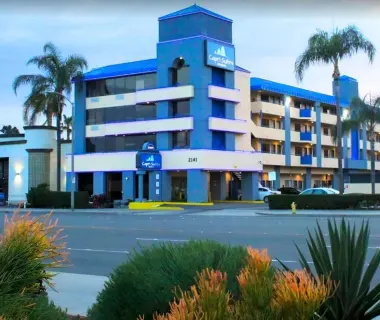 Capri Suites Anaheim