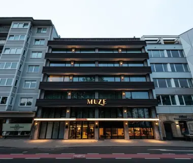 MUZE Hotel Dusseldorf - Handwritten Collection