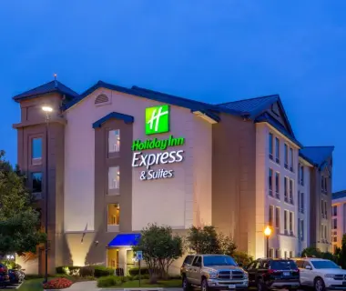 Holiday Inn Express & Suites Chicago-Midway Airport, an IHG Hotel