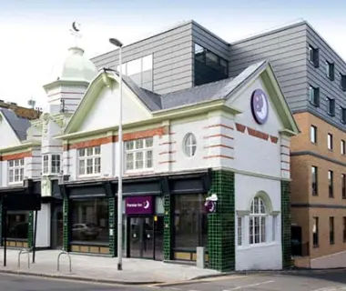 Premier Inn London Clapham Hotel