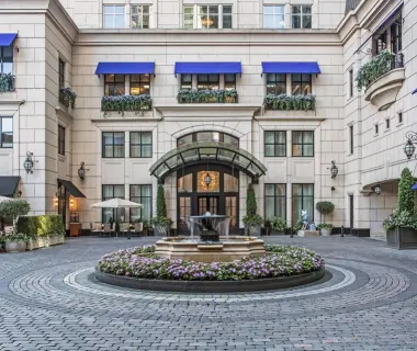 Waldorf Astoria Chicago