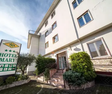 Hotel Mary