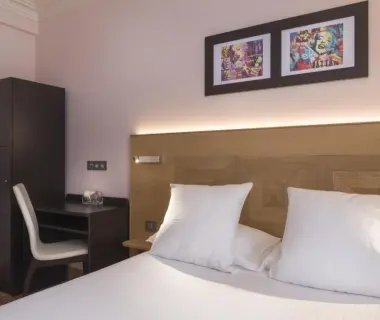 Hôtel Eiffel XV