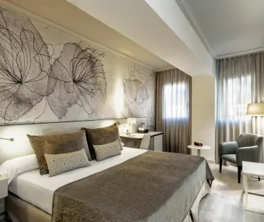 Salles Hotel Pere IV