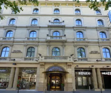 Hotel Granvia