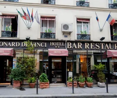 Hotel Leonard De Vinci 75011