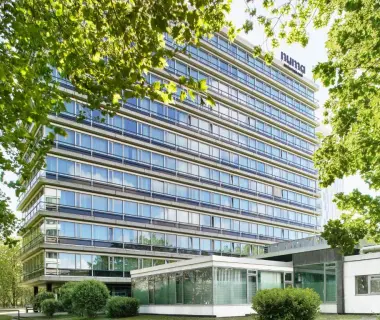 Numa Hamburg Fore