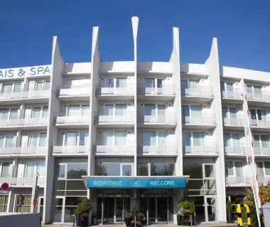 Clarion Paris CDG Airport