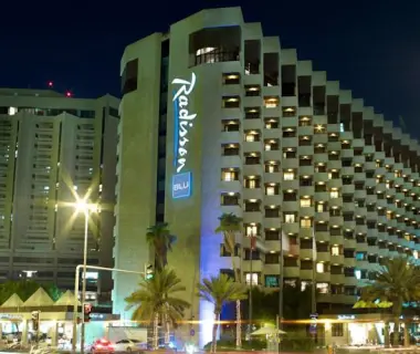 Radisson Blu Hotel, Dubai Deira Creek