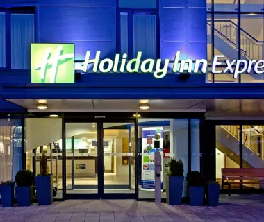 Holiday Inn Express Birmingham South A45, an IHG Hotel