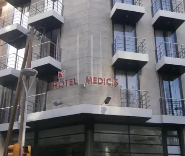 Hotel Medicis