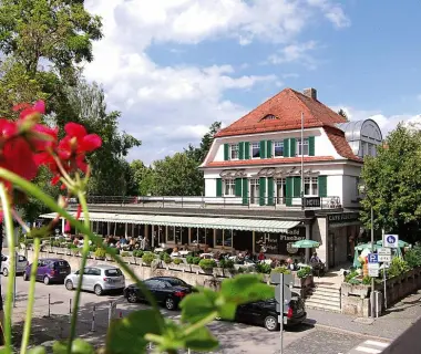 Appartment-Hotel-Holzl