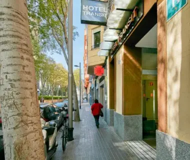 Hotel Transit