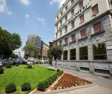 Hotel Bristol
