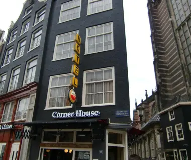 Hotel Corner House