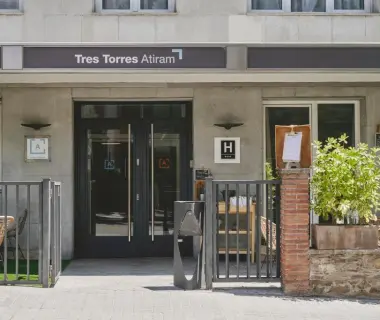Tres Torres Atiram Hotels